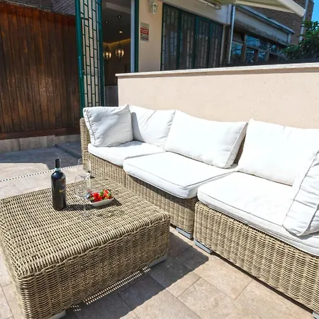 Garden House Vale شقة *