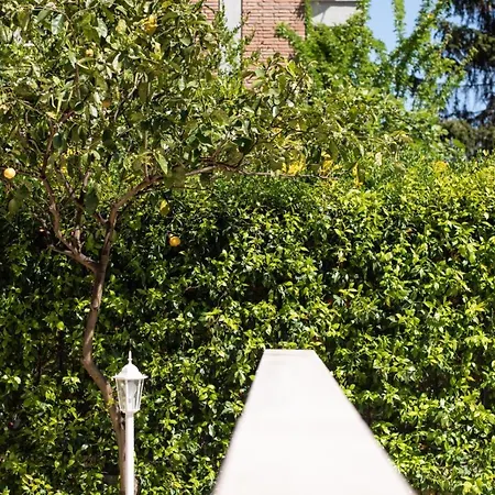 شقة Garden House Vale *