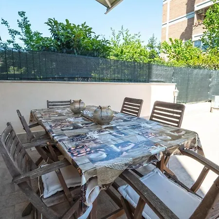 Апартаменты Garden House Vale
